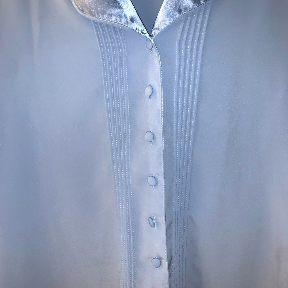 Woman’s blouse